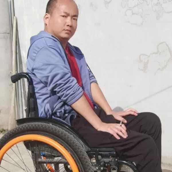 37岁岁陕西单身帅哥 - 大庆吉缘网