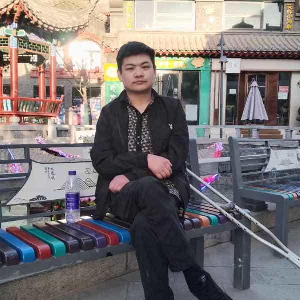 35岁岁甘肃单身帅哥 - 大庆吉缘网